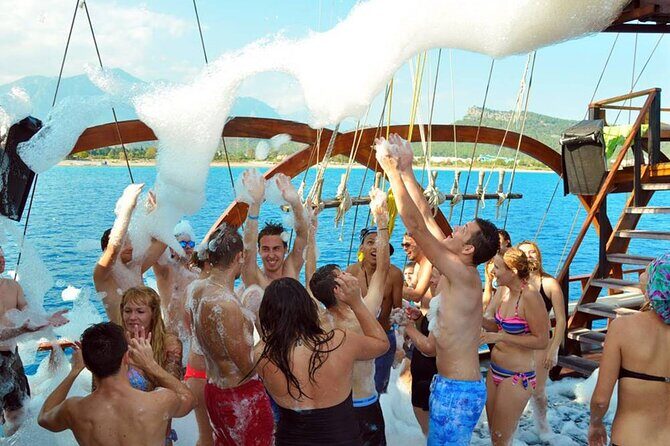 Alanya All Inclusive Pirate Boat Trip With Hotel Transfer - Aşıklar Mağarası Area: Caves and Swim Breaks That Make the Day