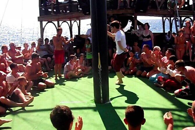 Alanya All Inclusive Pirate Boat Trip With Hotel Transfer - The Included Lunch: Fish or Chicken With Pasta and Salad