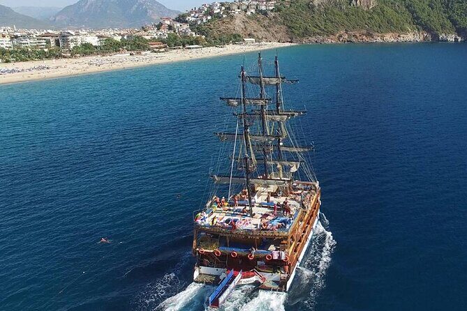 Alanya Catamaran Boat Tour with Lunch, Soft Drinks & Transfer - Kleopatra Plajı swim stop: where the day earns its keep