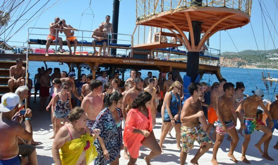 Alanya: Catamaran Boat Trip with Sunbathing and Swimming - Sea Conditions, Seasickness, and When Stops Might Change