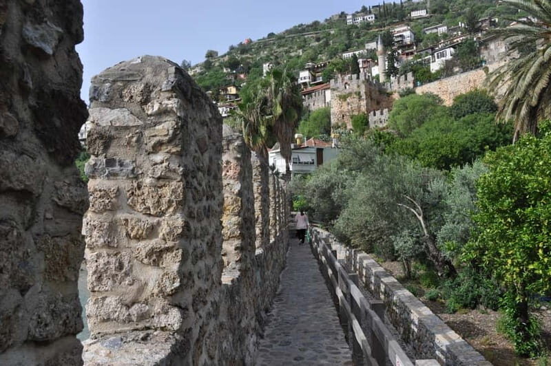 Alanya: City Tour with Sunset Views and Cable Car - Shopping break in Alanya streets: 30–45 minutes that actually helps