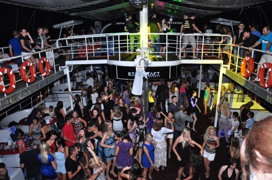Alanya: Disco Boat Tour with Foam Party and Unlimited Drinks - Onboard setup on the biggest yacht: sun, shade, and where to hang out