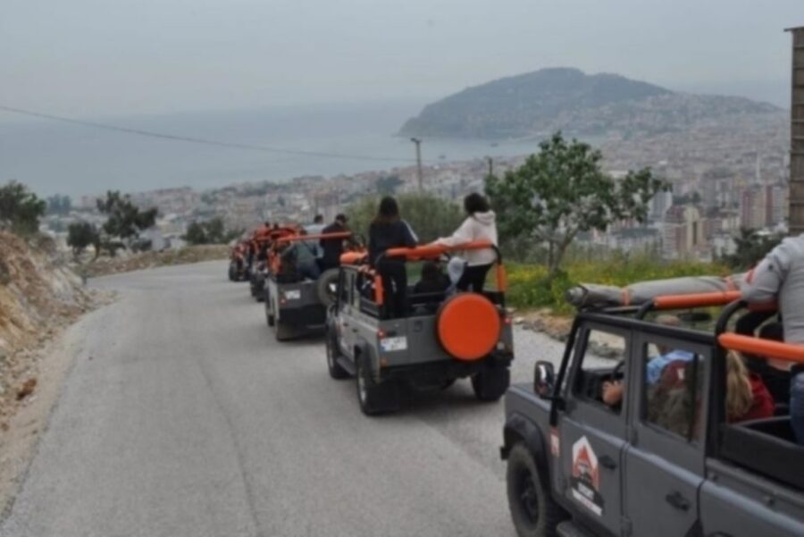 Alanya Family Jeep Safari Full-Day Adventure with Lunch - Water fights and Dimçay swim time: plan for getting wet