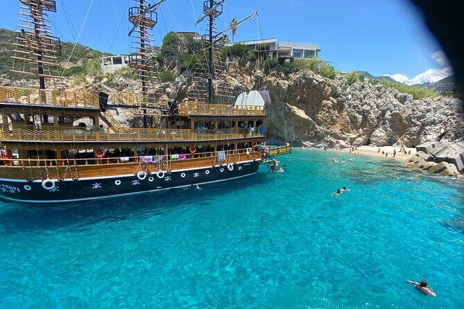Alanya Grand Pirate Boat Tour with Lunch, Soft Drinks & Transfer - The boat ride experience: group size, language, and comfort basics
