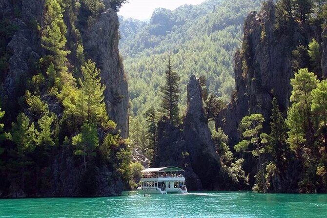 Alanya Green Canyon Boat Trip With Lunch & Unlimited Soft Drinks - Manavgat Dam and the Roman bridge: history on the way to nature