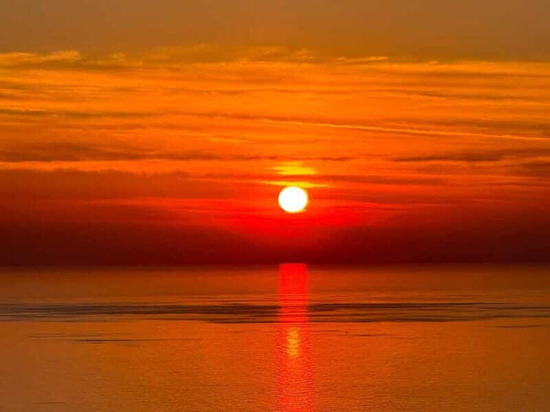 Alanya Optional Alcoholic Sunset Boat Cruise and Foam Party - Dinner on board: what it’s like and how to approach it