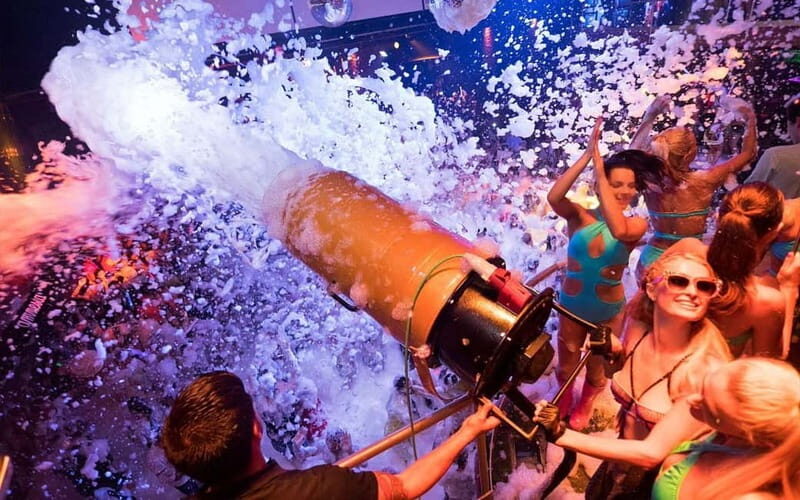 Alanya Optional Alcoholic Sunset Boat Cruise and Foam Party - When the party starts: loud music and the foam session