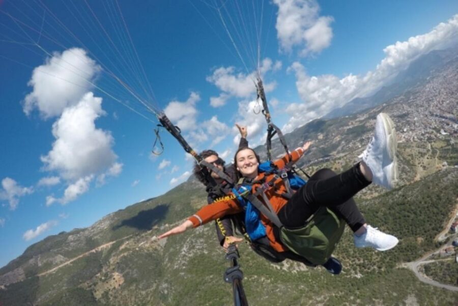 Alanya Paragliding Adventure Sail the Skies - 400m or 700m: How Weather Shapes Your Flight Plan