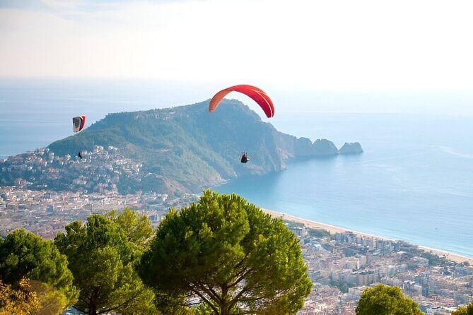 Alanya Paragliding Experience By Local Expert Pilots W/ Transfer - Who this Alanya tandem paragliding trip suits best
