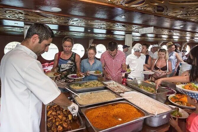Alanya Pirate Boat Tour with Lunch, Soft Drinks & Transfer - Logistics that can make or break the day