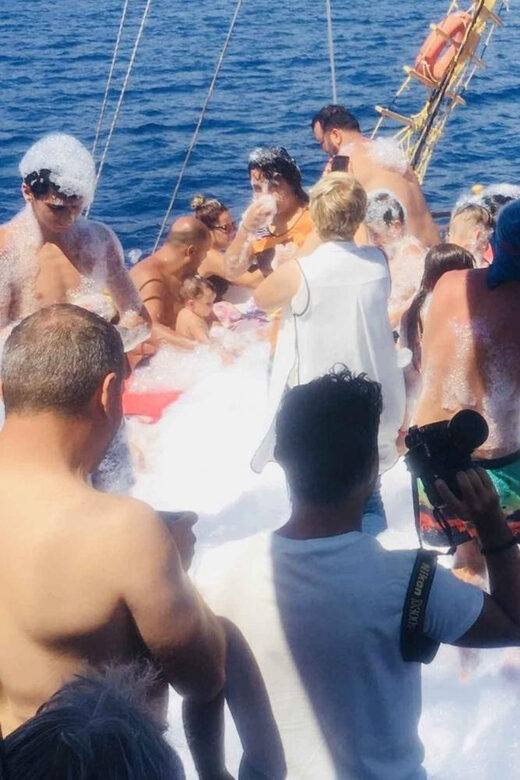 Alanya: Pirate Boat Trip with Optional Pick Up and Lunch - Key highlights you’ll feel immediately