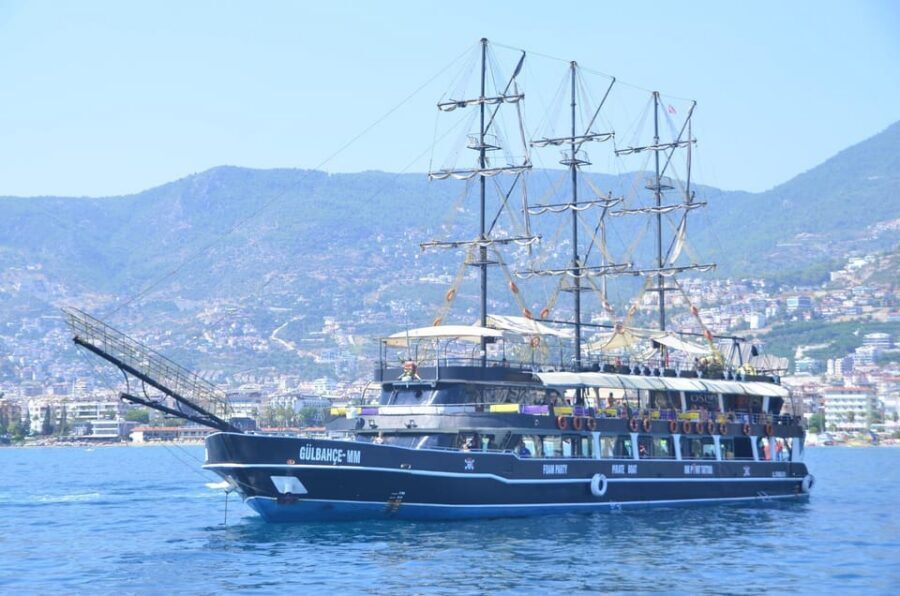 Alanya: Pirate Boat Trip with Optional Pick Up and Lunch - Finding Baba 07: Robinhood Night Club and the dock meeting point