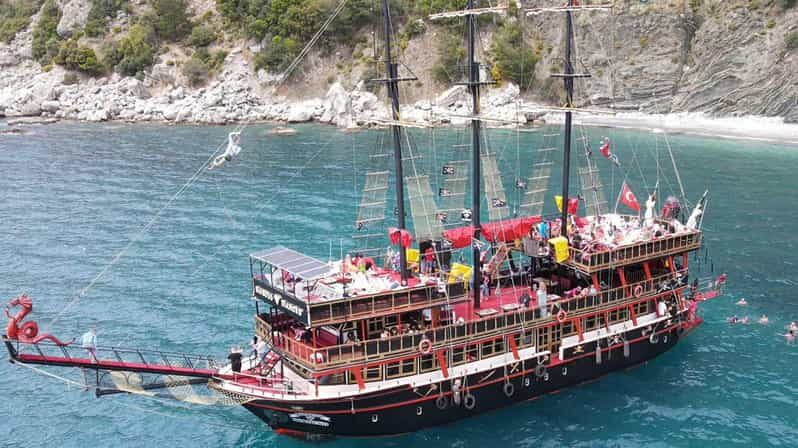 Alanya: Pirate Boat Trip with Optional Pick Up and Lunch - 5 hours afloat: pirate entertainment with participation options