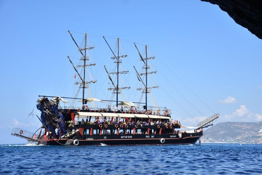 Alanya: Pirate Boat Trip with Optional Pick Up and Lunch - Who this pirate boat trip is best for