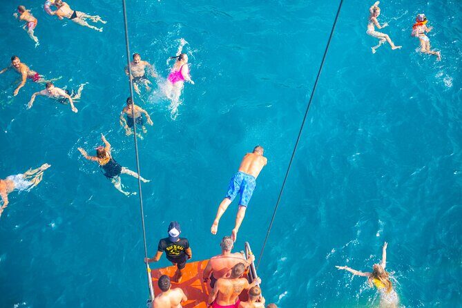 Alanya Pirate Boat with Lunch and Drinks - The cave stops and Cleopatra Beach swim reality