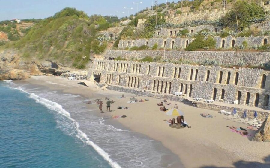Alanya: Pirates of Alanya Boat Tour with Lunch and Drinks - The entertainment trade-offs: what to expect (and what to adjust your mindset for)