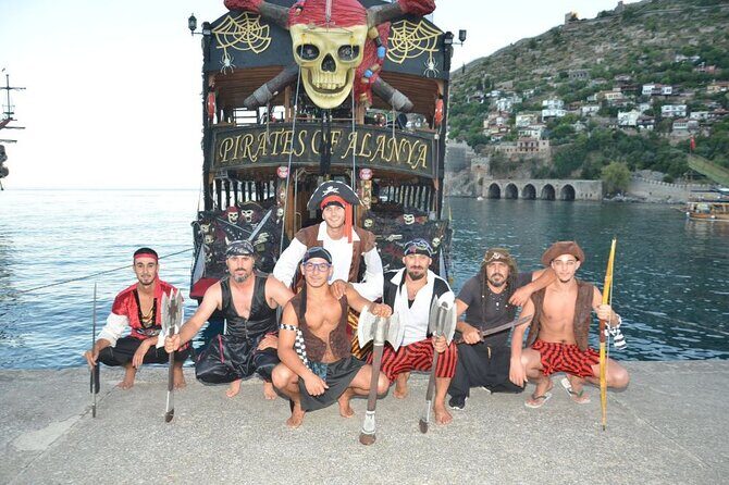 Alanya: Pirates Yacht Tour with Lunch and Soft Drinks - Red Tower Stop: Why This Stop Matters for Photos