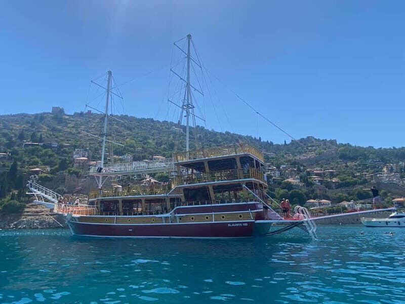 Alanya: Relax Boat Tour with Lunch & Unlimited Soft Drinks - Cleopatra Beach swim plus Ulaş Beach lunch: where the day slows down