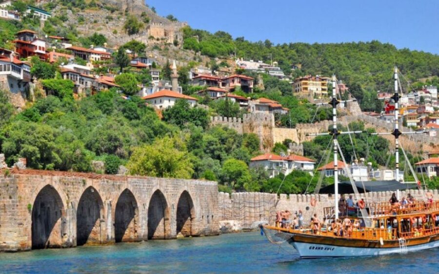 Alanya: Relax Boat Trip With Lunch & Swimming - Key things to know before you go