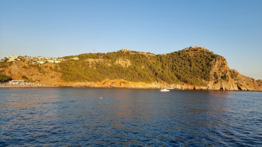 Alanya: Relax Boat Trip With Lunch & Swimming - Red Tower and the old shipyard: your first big view payoff