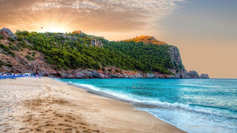 Alanya: Relax Boat Trip With Lunch & Swimming - Pirates, Lovers, and Phosphorus caves: what the route gives you