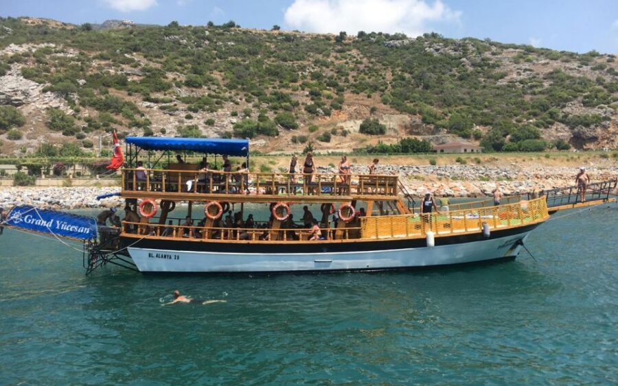Alanya: Relax Boat Trip With Lunch & Swimming - Cleopatra Beach from afar, then lunch at Ulaş: the midday pacing