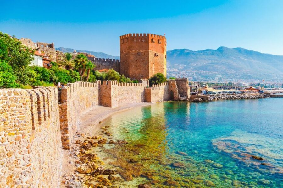 Alanya: Relax Boat Trip With Lunch & Swimming - From Alanya hotels to the harbor: the transfer reality