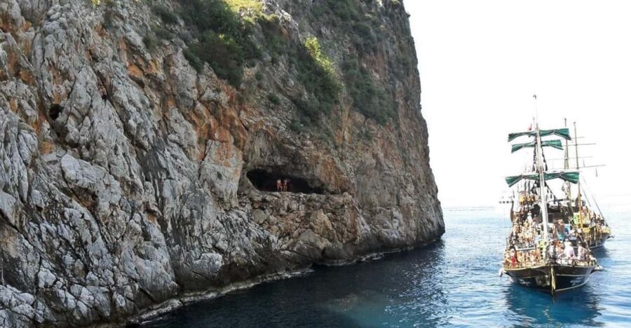 Alanya Relaxing Family Boat Tour Without Foam And Loud Music - Key highlights at a glance