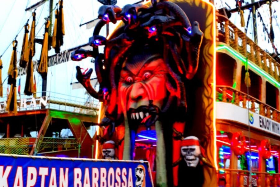 Alanya Sunset Boat: Foam Party & Dinner & Swimming Stops - Who This Alanya Cruise Suits Best