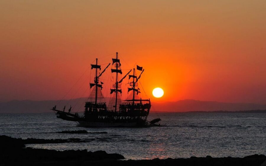 Alanya: Sunset Boat Includes Soft Drinks And Dinner - The Sunset Route: Alanya Castle Views, Coves, and Cave Time