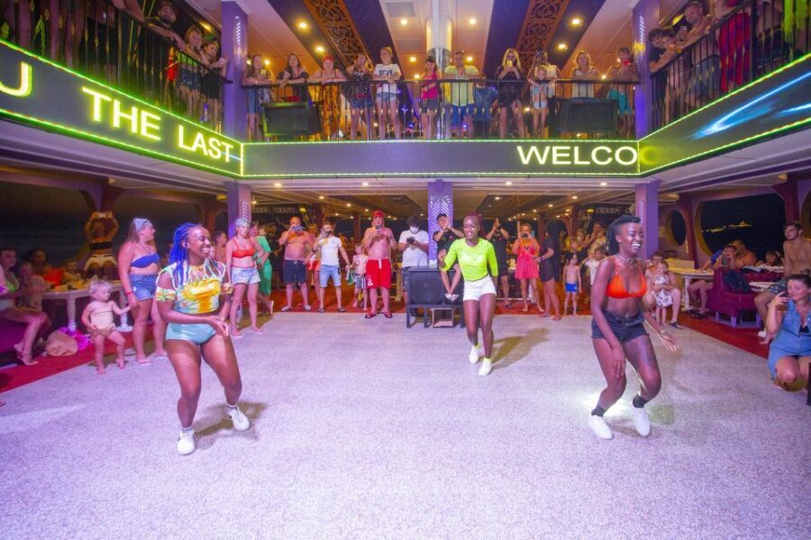 Alanya: Sunset Cruise and Party Boat - Dinner buffet on a moving boat: what’s included and what isn’t