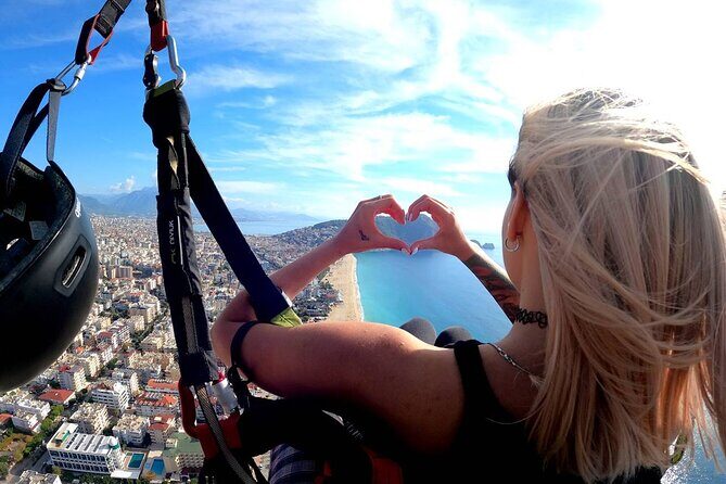 Alanya Tandem Paragliding Everyday w/ Free Hotel Transfer - The Kleopatra Plajı stop: what you’ll see and how the flight “pays off”