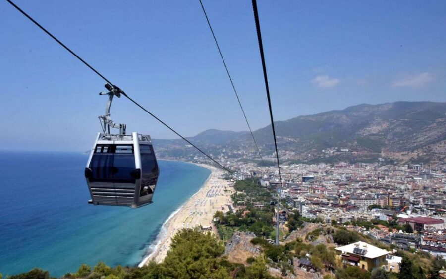 Alanya:4x4 Jeep Safari and Cave Tour With Lunch At Dim River - Dim River swim and grilled lunch: the break that makes it worthwhile