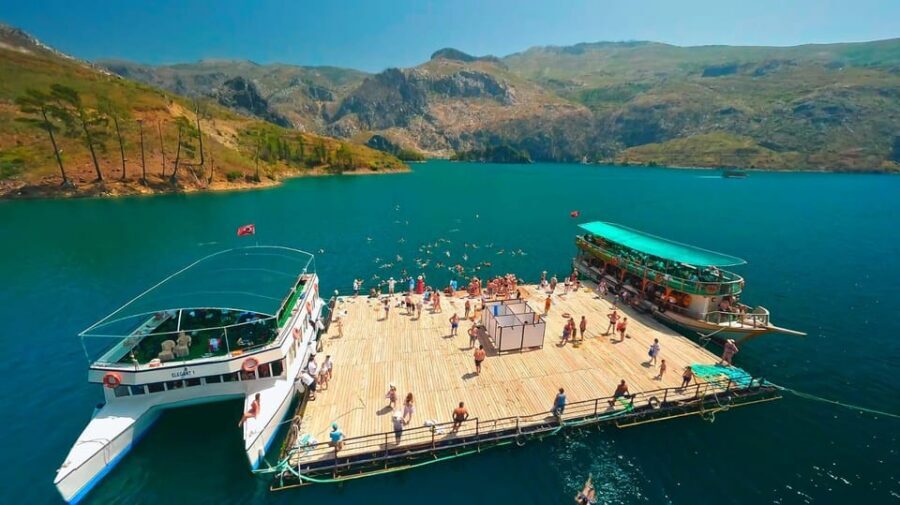 Antalya: Green Canyon Boat Trip with Lunch & Soft Drinks - Manavgat textile outlet stop: souvenir shopping without the stress