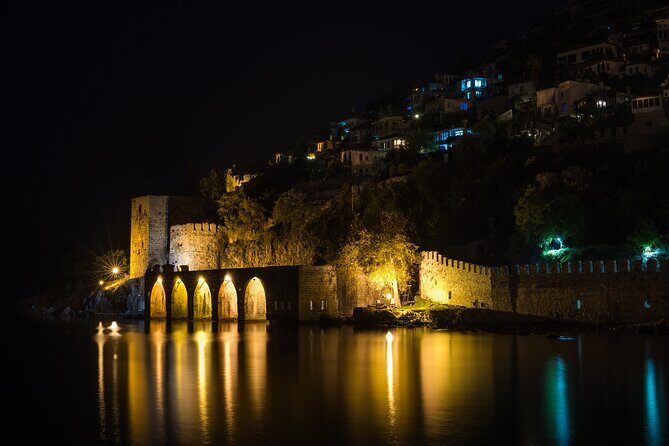 Starcraft Alanya Night Party Boat - Drinks and snacks: plan for soft drinks, and double-check alcohol