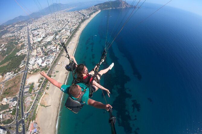 Tandem Paragliding in Alanya (From 700m) - The Pilot Experience: What English Support Means for First-Timers