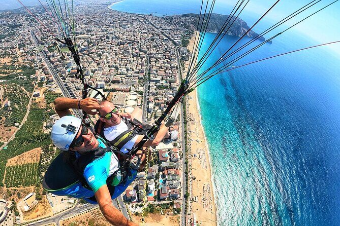 Tandem Paragliding in Alanya with Professional Licensed Pilots - The Pilot and the Safety Factor: Your Best Guarantee of Fun