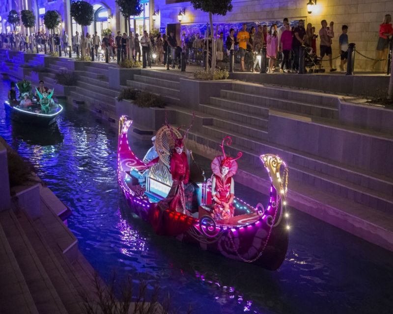 The Land of Legends Night Show & Shopping Avenue - Avenue Shopping Avenue: where your free time can get away from you